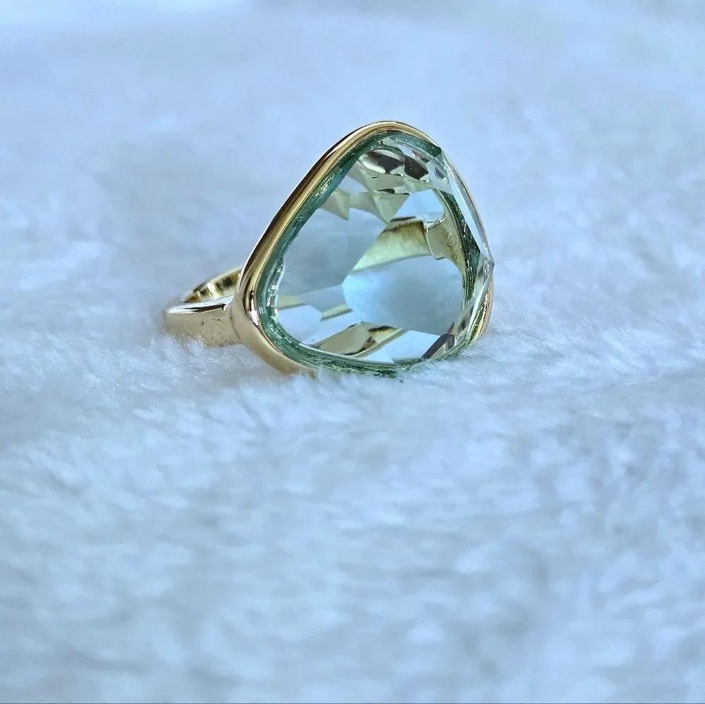 Atterri🛬 Translucent Green💚 Rounded Triangle Ring💍 - NWT - Picture 5 of 16